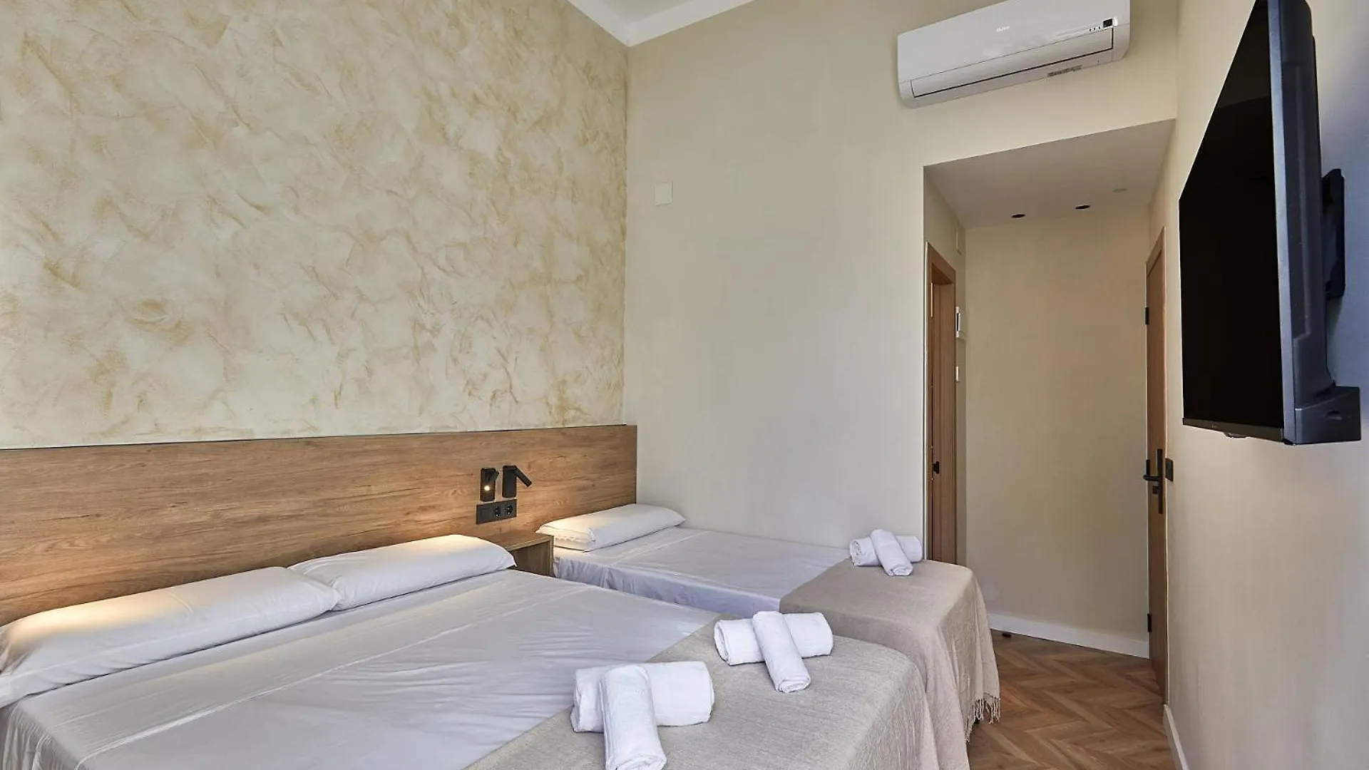 ** Гостевой дом Ella Hostel Boqueria Барселона Испания