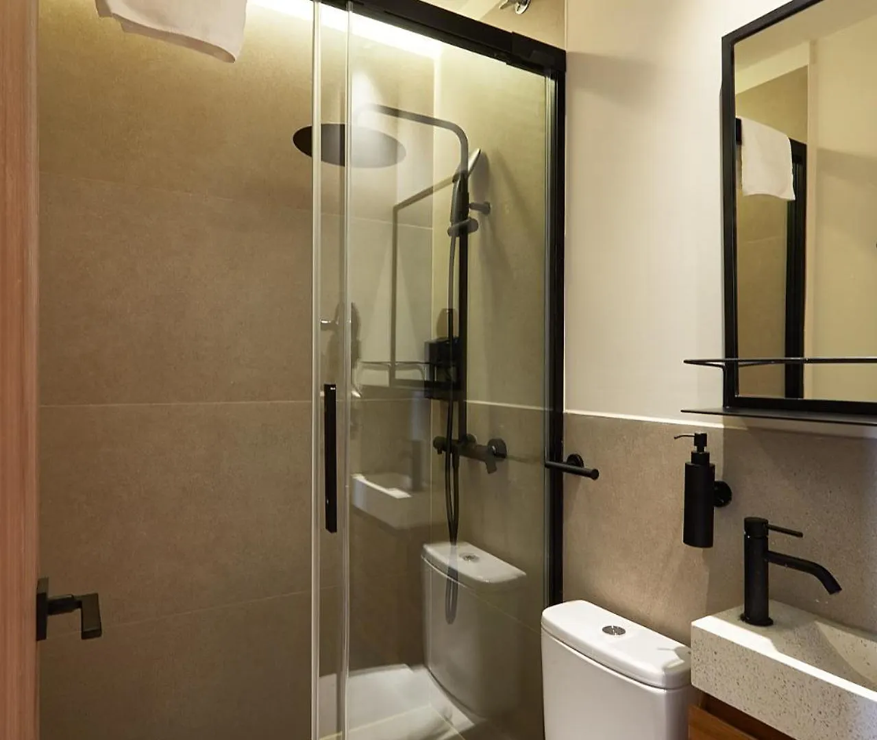 Ella Hostel Boqueria Барселона
