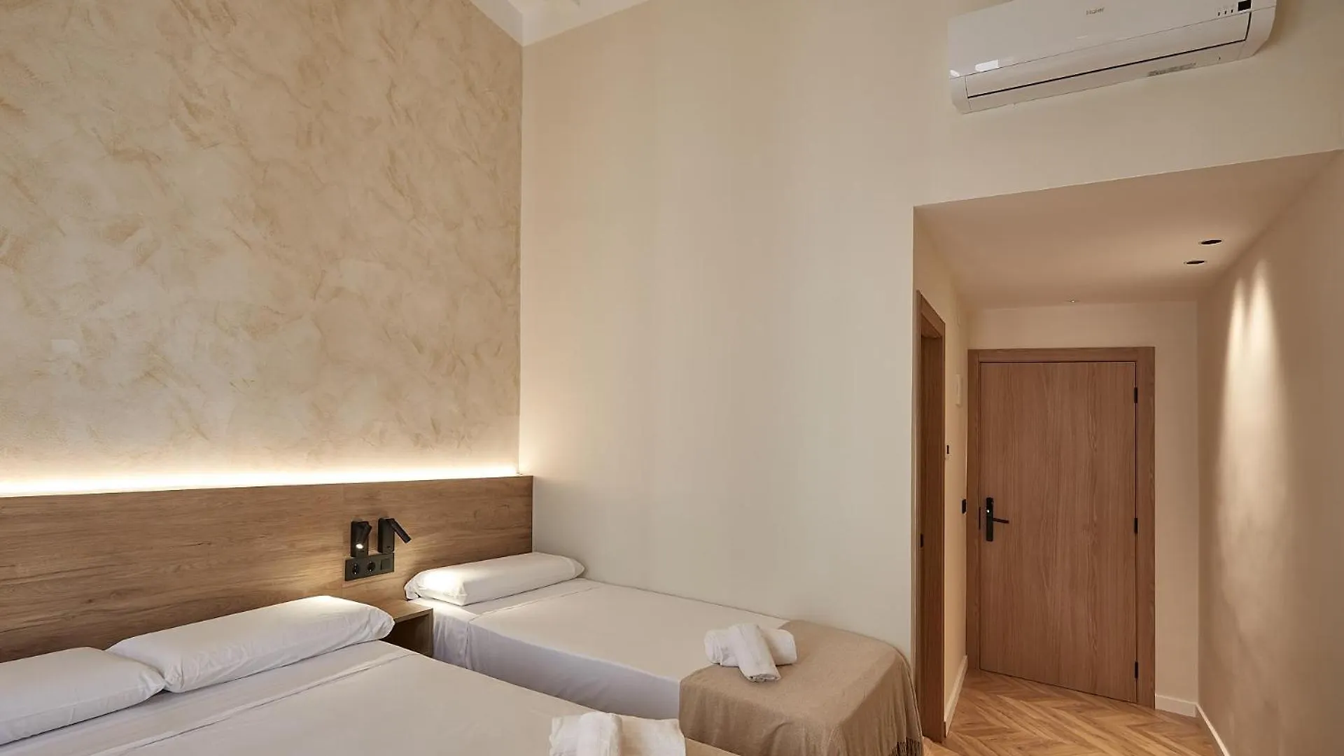 ** Гостевой дом Ella Hostel Boqueria Барселона Испания